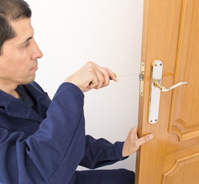 Town Center Locksmith Shop Miami Beach, FL 305-744-5779 Town Center Locksmith Shop Miami Beach, FL 305-744-5779