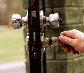Town Center Locksmith Shop Miami Beach, FL 305-744-5779 Town Center Locksmith Shop Miami Beach, FL 305-744-5779